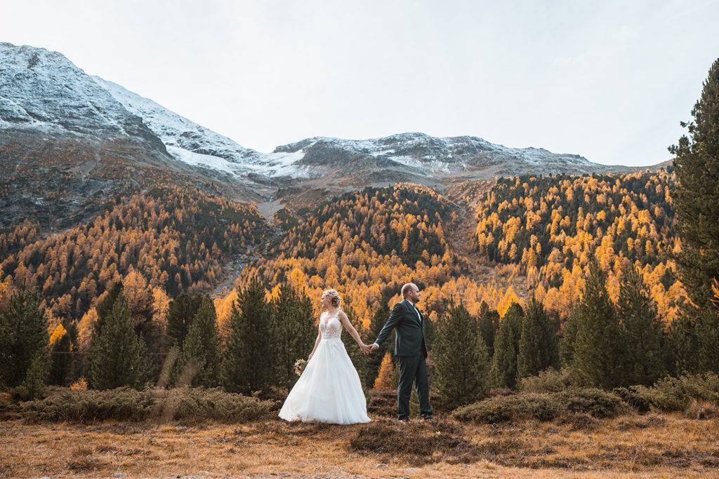 Hochzeit Saratz Pontresina Engadin Berge Freie Trauung Hochzeitsfotograf Luzern Sursee Bern Zuerich Schweiz Abgelichtet 33 - Fotografie und Webagentur Luzern Hochzeit Saratz Pontresina Engadin Berge Freie Trauung Hochzeitsfotograf Luzern Sursee Bern Zuerich Schweiz Abgelichtet 33
